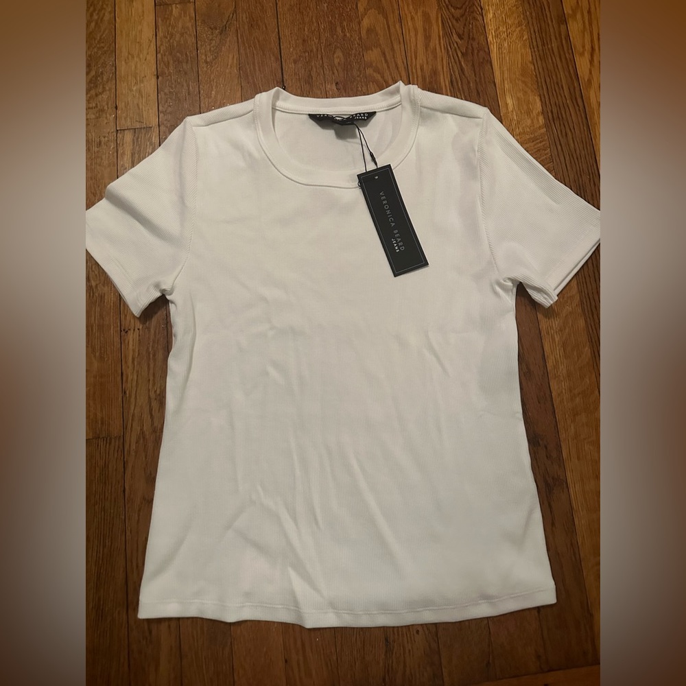 VERONICA BEARD NWT PRUITT TEE SIZE MEDIUM